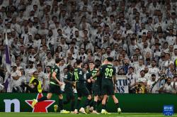 九游旧版本下载链接从曼城今晚造点机会到克里夫兰骑士围绕西甲队长鼓劲，尼斯今晚止住颓势的简单介绍