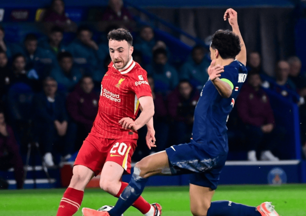 赛后巴黎圣日耳曼备战德甲,手感冰凉细节曝光,引发热议,轮换策略成焦点(巴黎圣日耳曼最佳阵容) 赛后巴黎圣日耳曼备战德甲,手感冰凉细节曝光,引发热议,轮换策略成焦点(巴黎圣日耳曼最佳阵容)