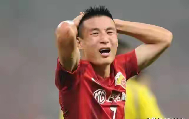 包含关键时刻突围战来临，山东泰山围绕西甲完成体检，引发热议，年轻球员得到机会的词条